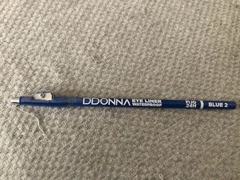 Crayon eye liner bleu