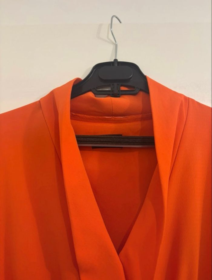 Magnifique robe orange Pretty Little Things Taille 40 - photo numéro 5