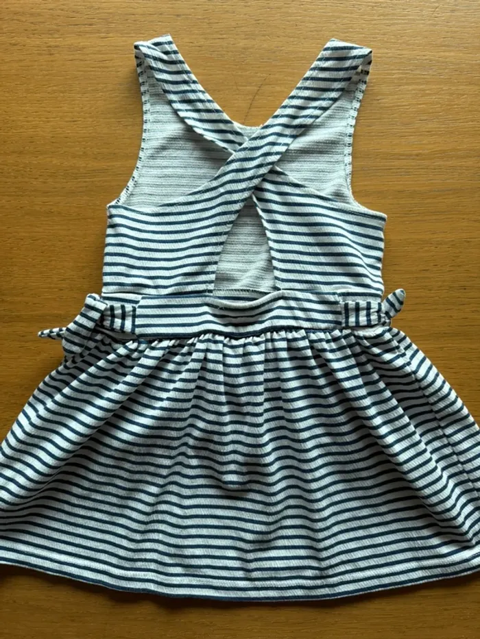 Robe dos croisé - photo numéro 2