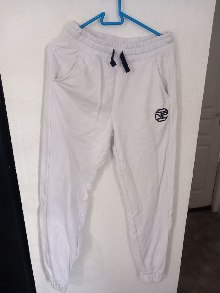 Pantalon survetement neuf