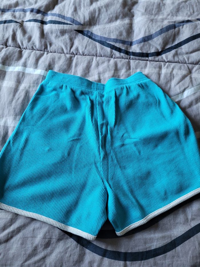short kiabi turquoise 10ans (3e) - photo numéro 4
