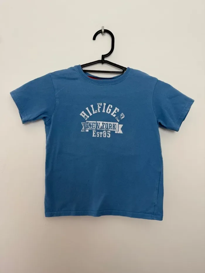 T-shirt Tommy Hilfiger garçon 2 ans bleu très bon état