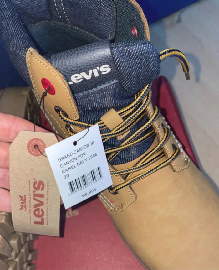 Chaussure boots homme Levi’s camel neuves - photo numéro 3