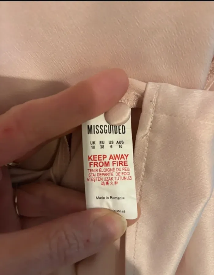 Robe courte nude satinée Missguided – Taille 38 - photo numéro 9