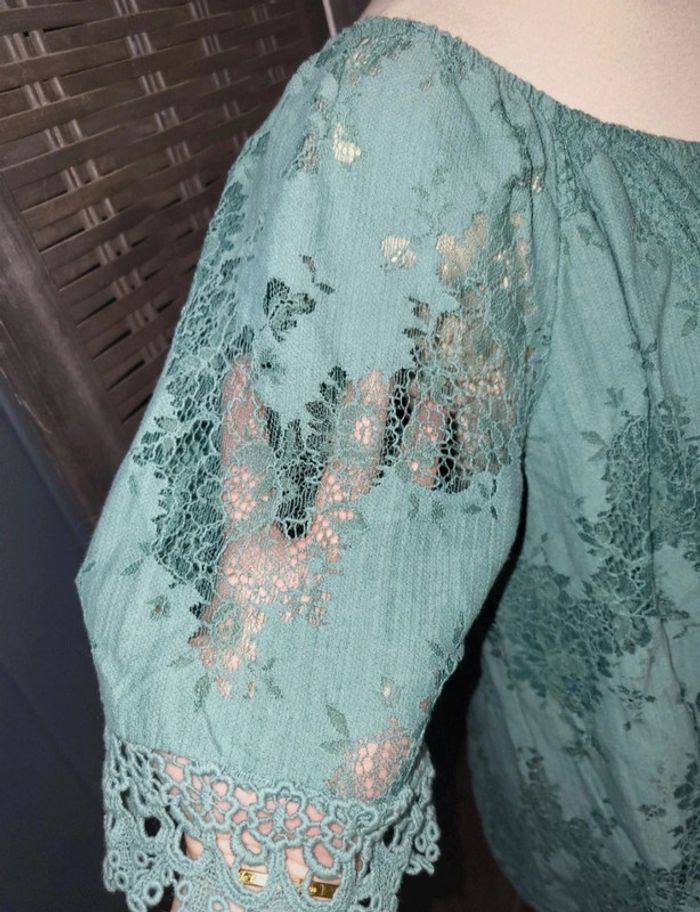 Haut à dentelle verte 44 - photo numéro 3