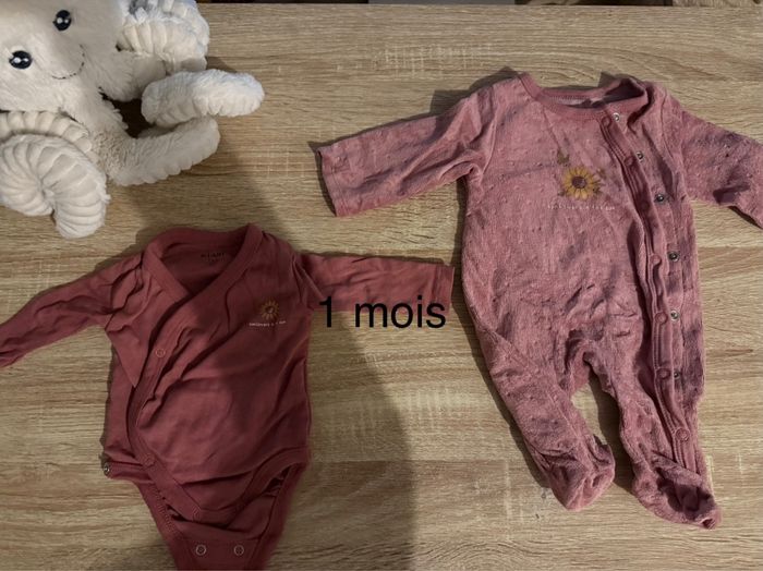 Ensemble body et pyjama