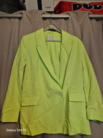 Veste avec épaulettes 
