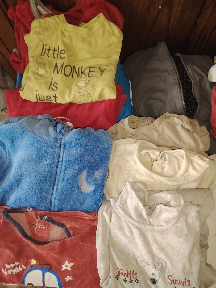 Lot vêtements 18/ 24 mois