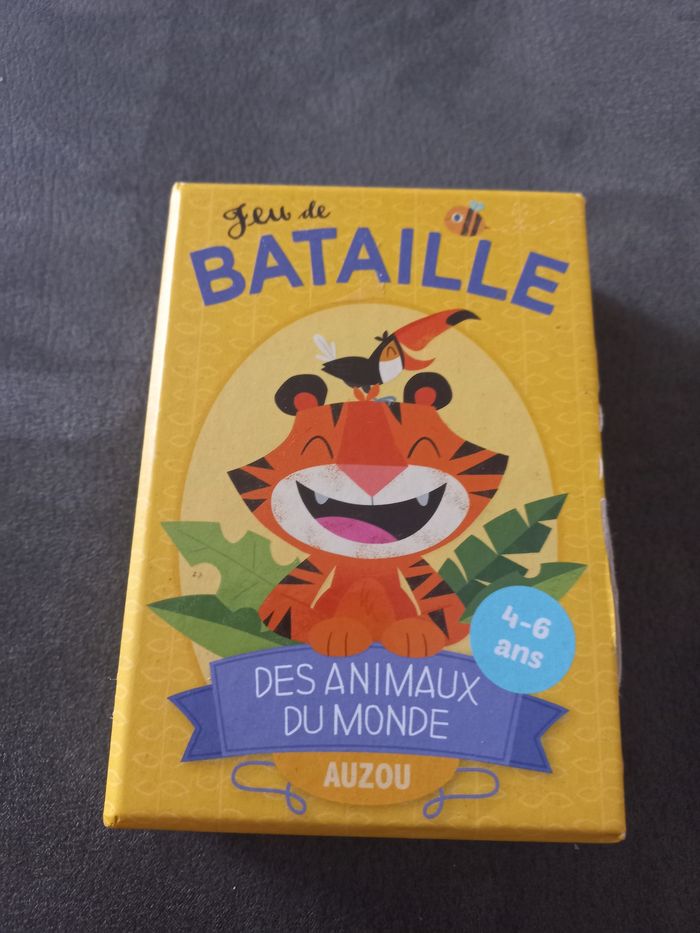 Jeu de bataille auzou des animaux du monde
