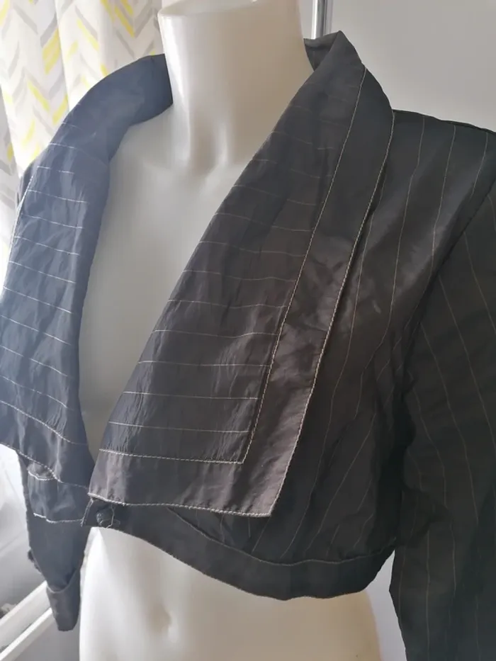 Blazer court 42 - photo numéro 2