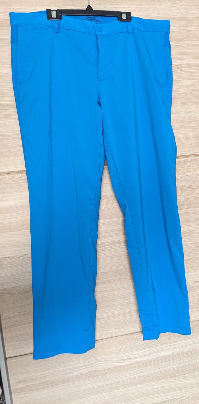 Pantalon NIKE, taille L, très léger, jamais porté - photo numéro 3