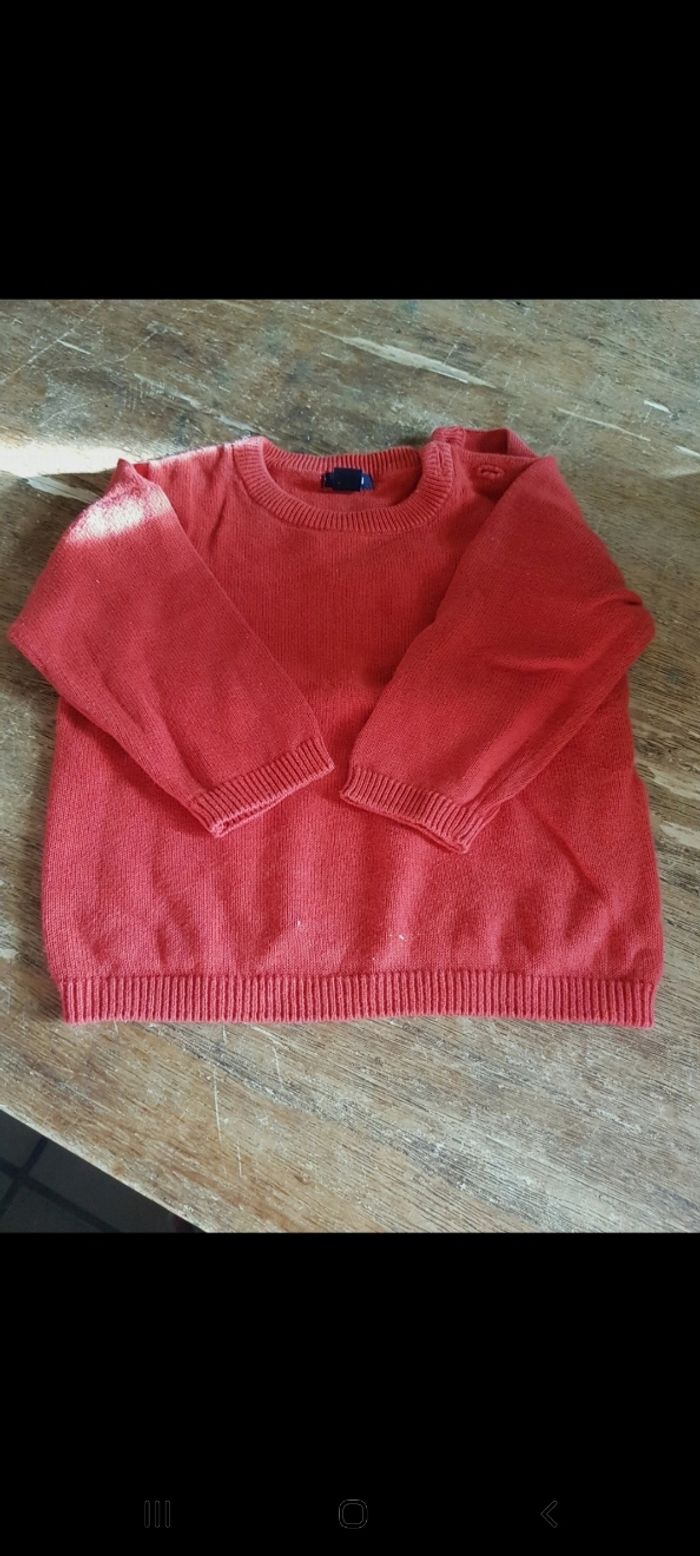 Pull rouge