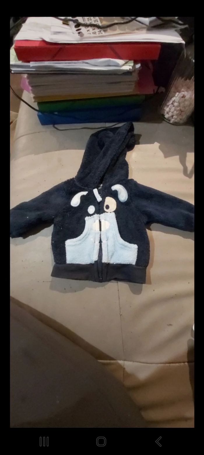 Gilet 3  mois in extenso - photo numéro 2