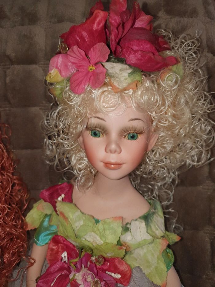 Lot 2 poupées collection - photo numéro 2