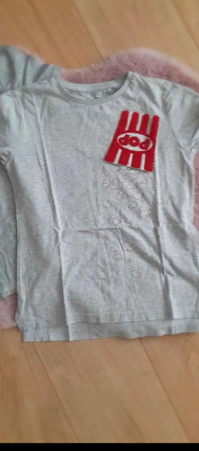 lot de T-shirt 8/ 9 ans + un débardeur - photo numéro 4