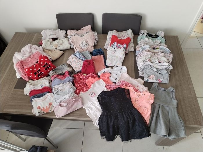 Lot vêtements fille 18mois