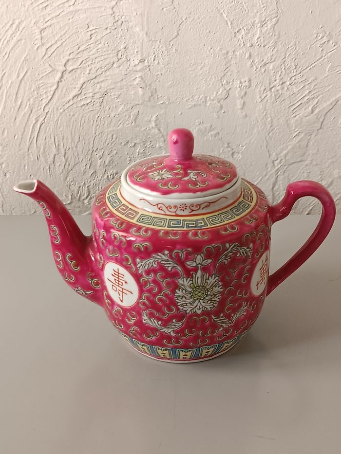 Théière porcelaine Made in China