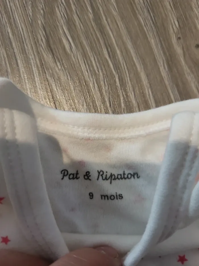Lot 2 body 6/9 mois - photo numéro 5