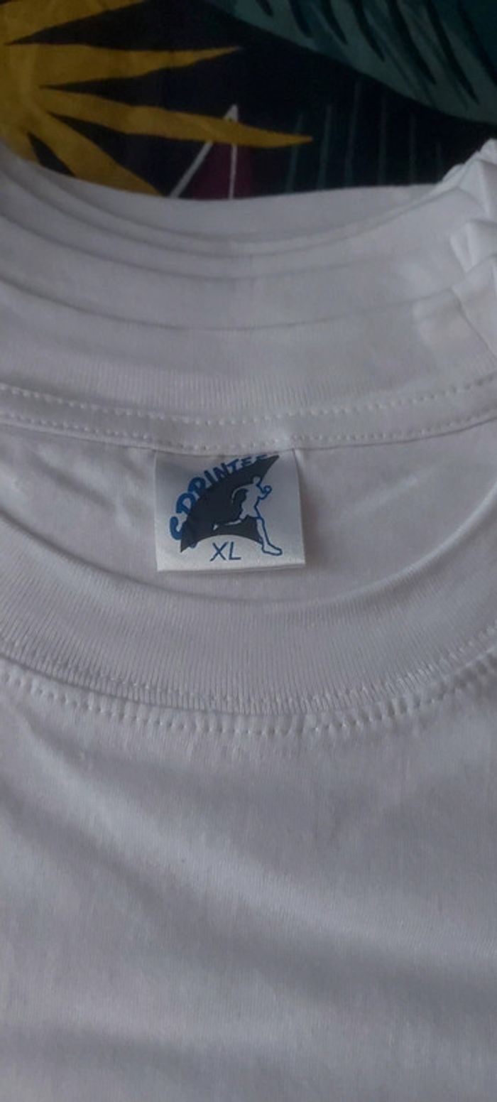 Lot de 10 t shirts neufs - photo numéro 2