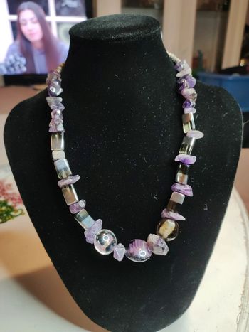 Collier améthyste et perles en verre