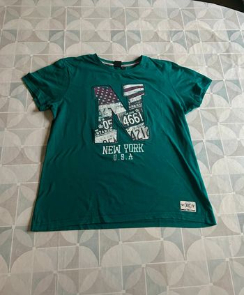 T shirt garçon - 14 ans - Kiabi - en très bon état