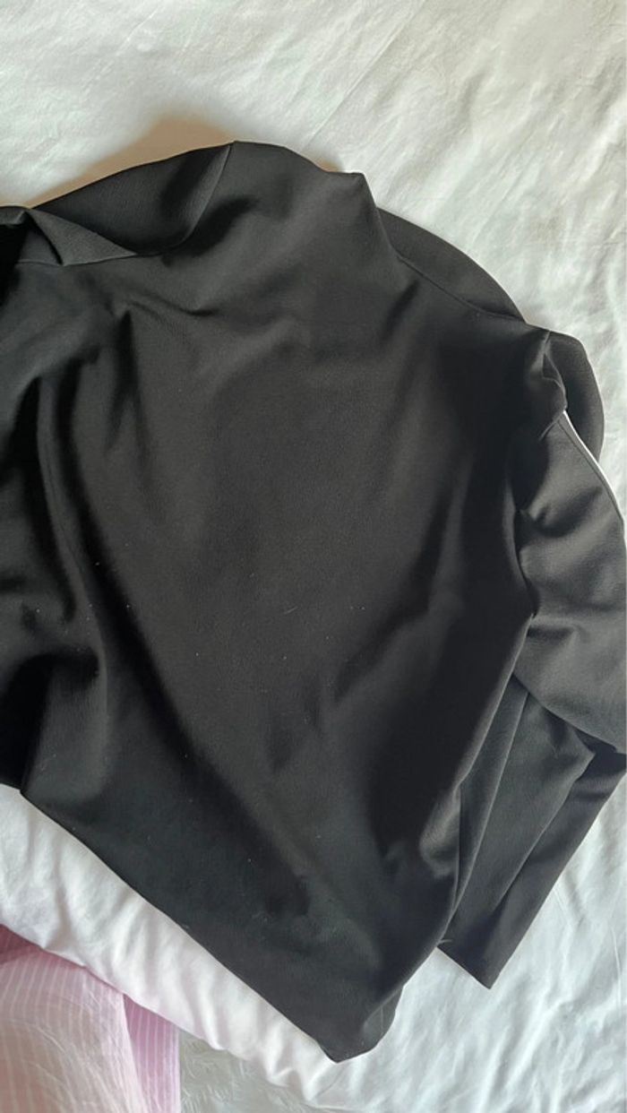 Gilet noir avec une bande blanche - photo numéro 3