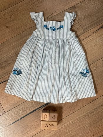 Jolie robe Sergent major 4 ans - bleue et blanche, liseré argenté