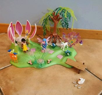 playmobil " île des fées avec fontaine de pierre"