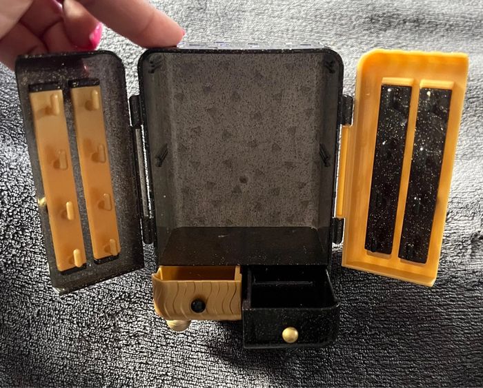 Petite poupée Lol surprise + armoire + accessoires comme sur la photos ( 22 ) - photo numéro 6