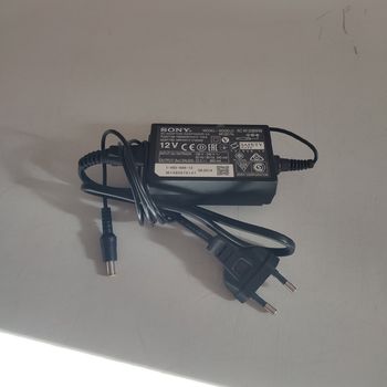 Chargeur Sony  12Volt - 0,8A _ Model  AC-M1208WW