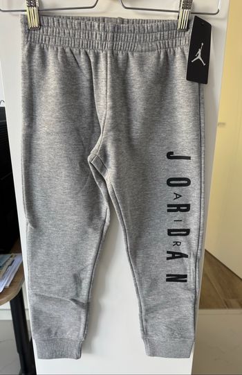 Jogging Nike 6-7 ans