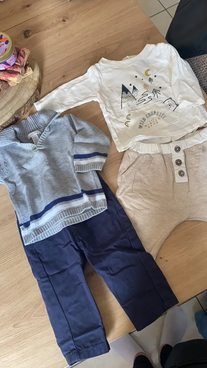 Lot de deux ensemble