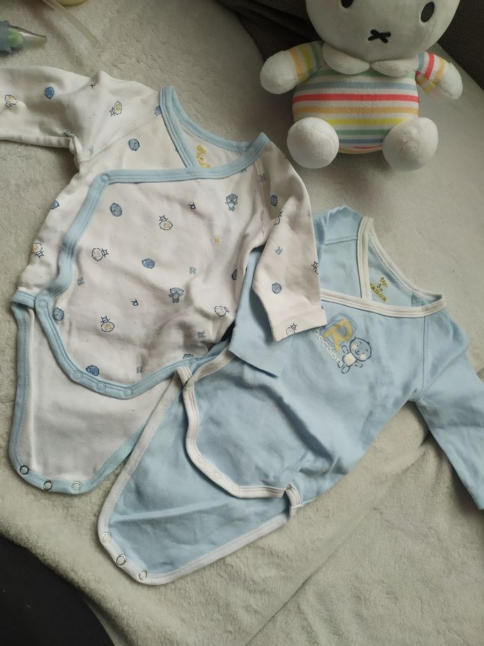 Lot 2 bodys manche longue