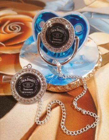 Tétine bleu jack daniel's