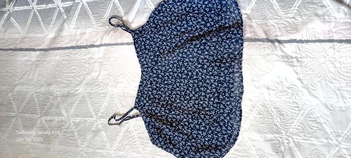 Top court fines bretelles avec volants imprimé fleurs marine femme S Tailly weijl - photo numéro 14