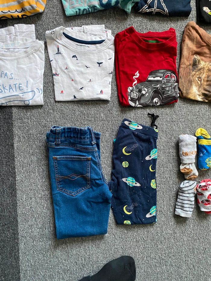 Lot vêtements 6 ans - photo numéro 8