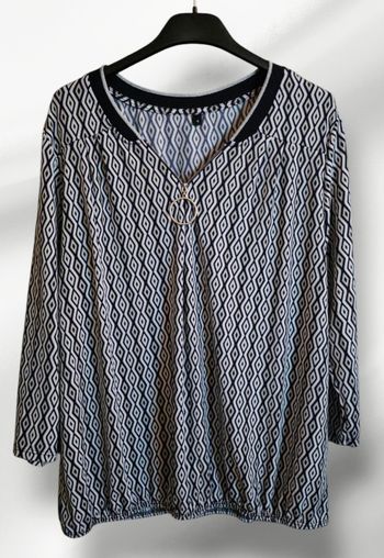 Joli haut imprime avec fermeture