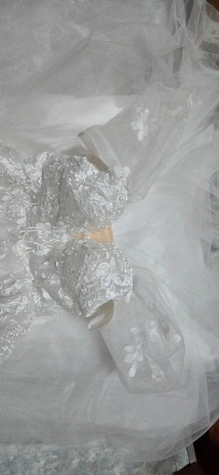 Magnifique robe de mariée blanche neuve taille 36 - 38 - photo numéro 12