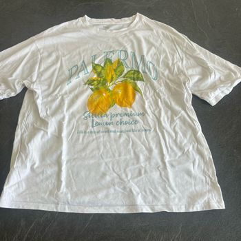 TEE short