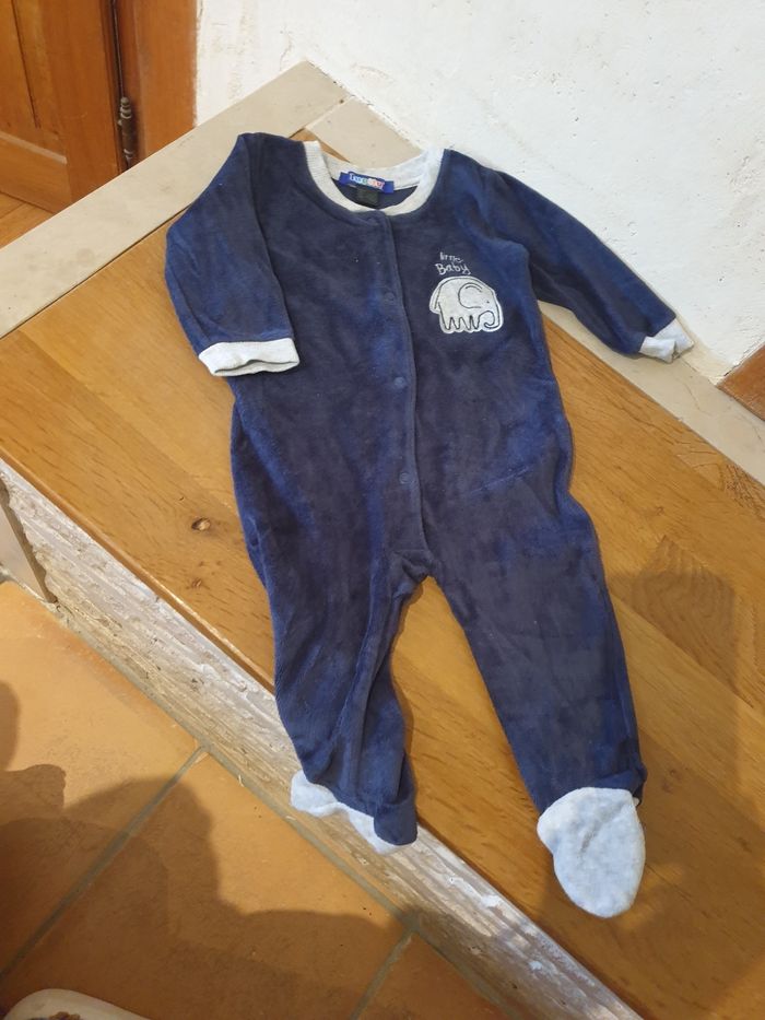 Lot 4 pyjamas hiver 9 mois - photo numéro 5
