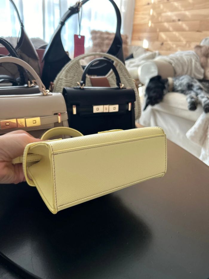 Mini sac à main. Prix non négociable. - photo numéro 4