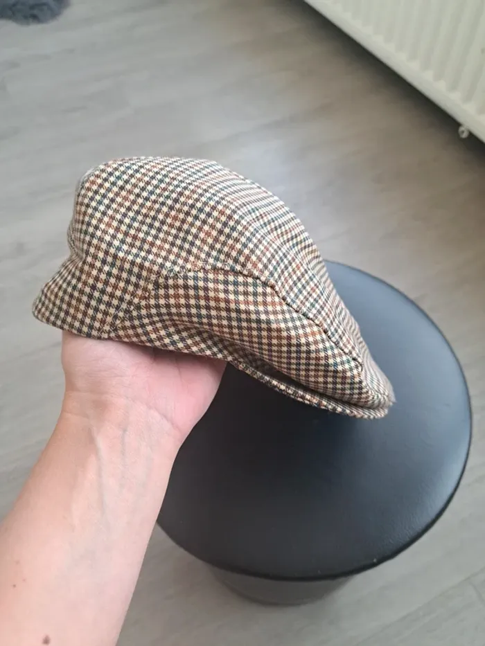 Casquette à carreaux beige