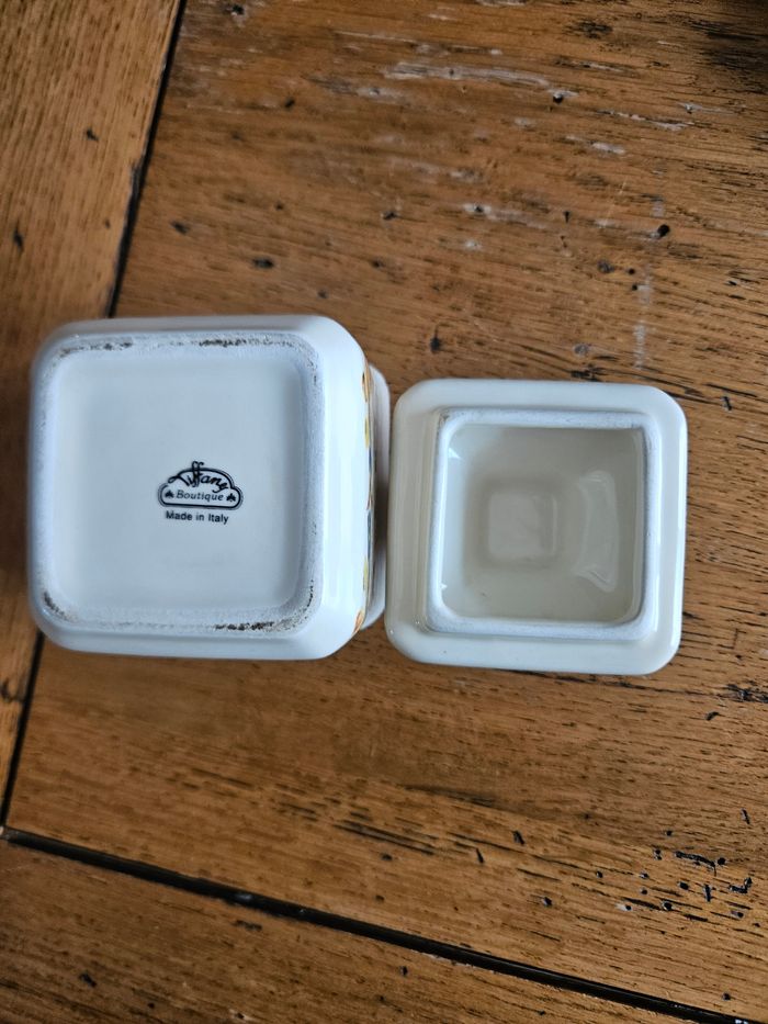 Petit pot ou bonbonnière vintage - photo numéro 4