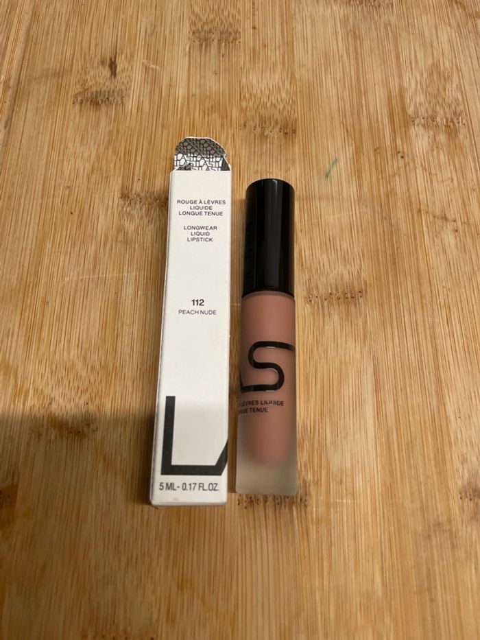 Last rouge à lèvres liquide longue tenue 112 peach nude