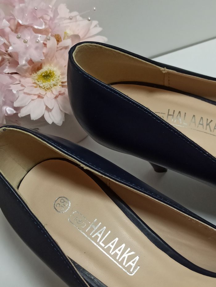 Escarpins bleu marine Neuf - photo numéro 6