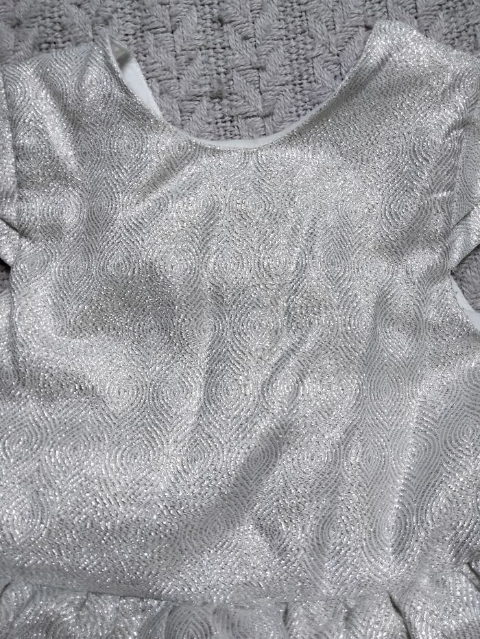 Robe de fête/cérémonie comme neuve - photo numéro 2