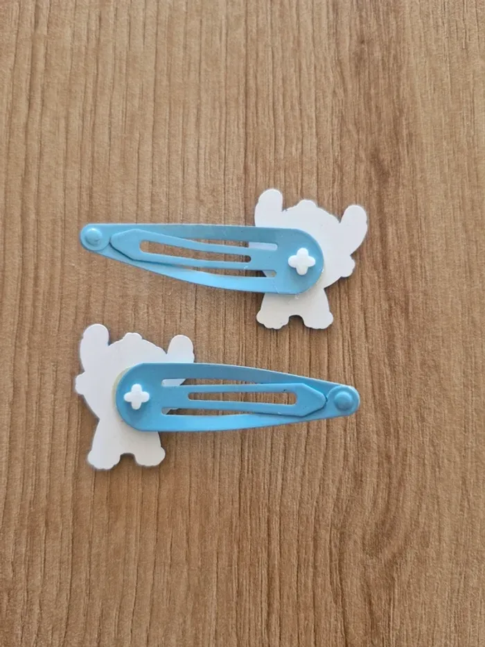 Lot 2 barrettes bleu – personnage Stitch Neuve - photo numéro 3