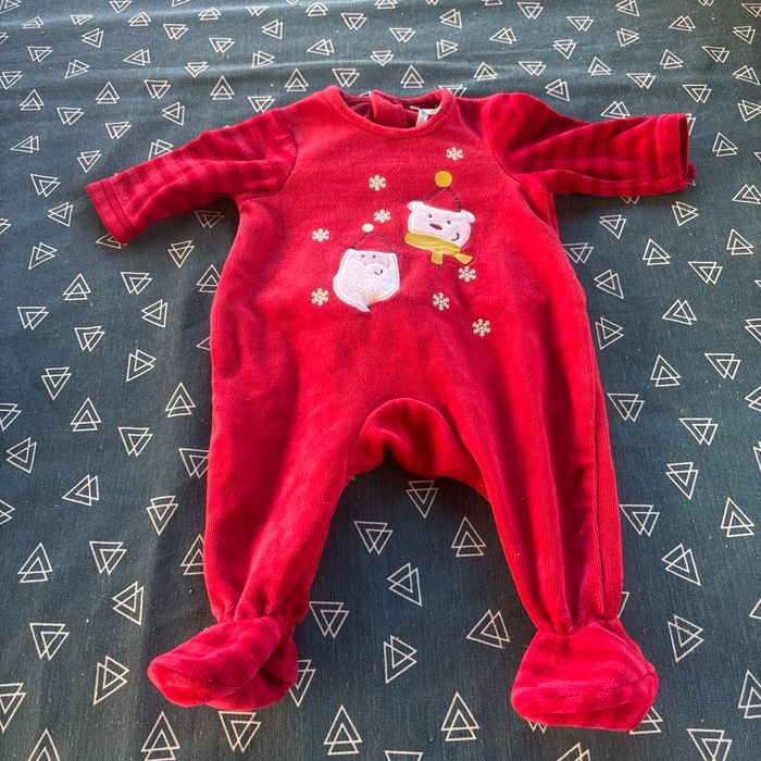 Lot de 6 pyjamas 1 mois en bon état - photo numéro 7