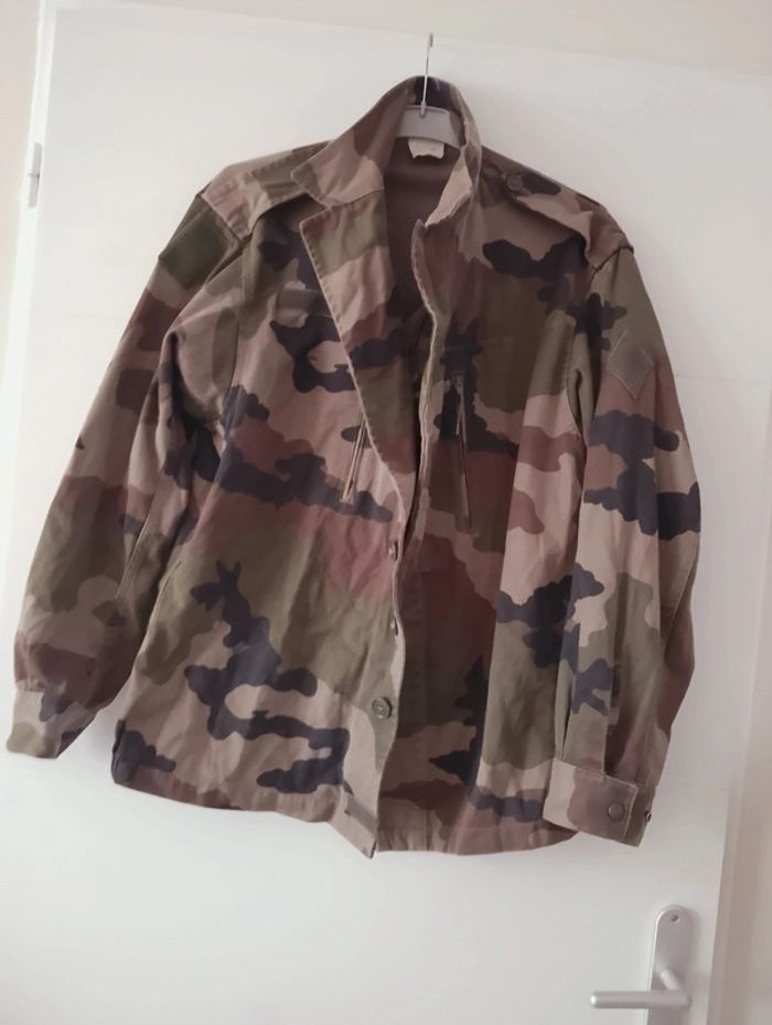 Veste militaire camouflage armée française