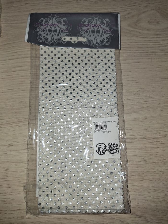 5x4 sachets de range couverts et serviettes argenté et beige neuf - photo numéro 2